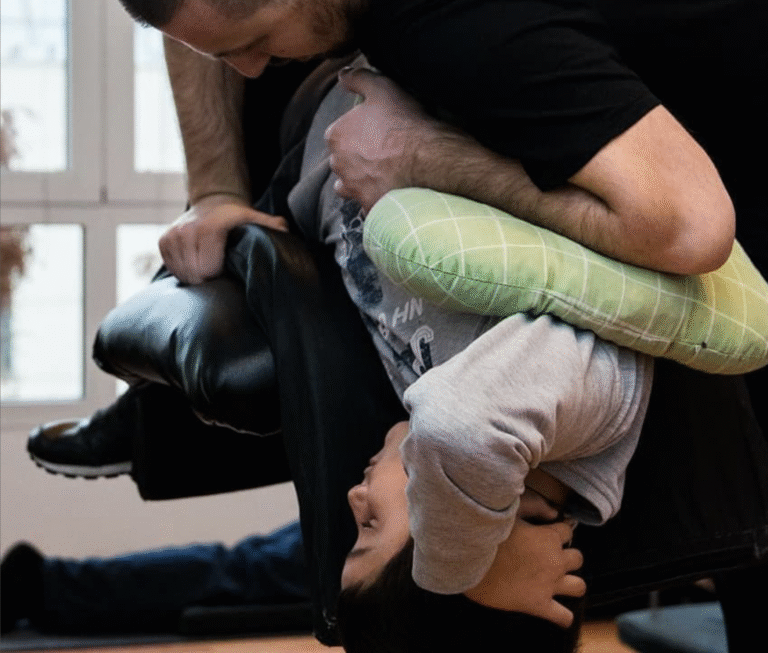 Pacijent sa deformitetom kičmenog stuba – terapija skolioze i vežbe