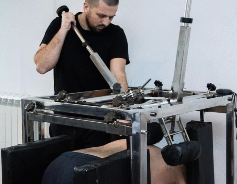 Delfin sprava – pacijent tokom terapije skolioze u centru za skoliozu